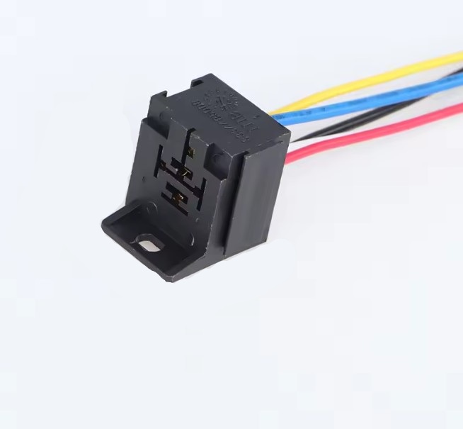 Releepesa 4-PIN / 5-PIN 2,5 mm²